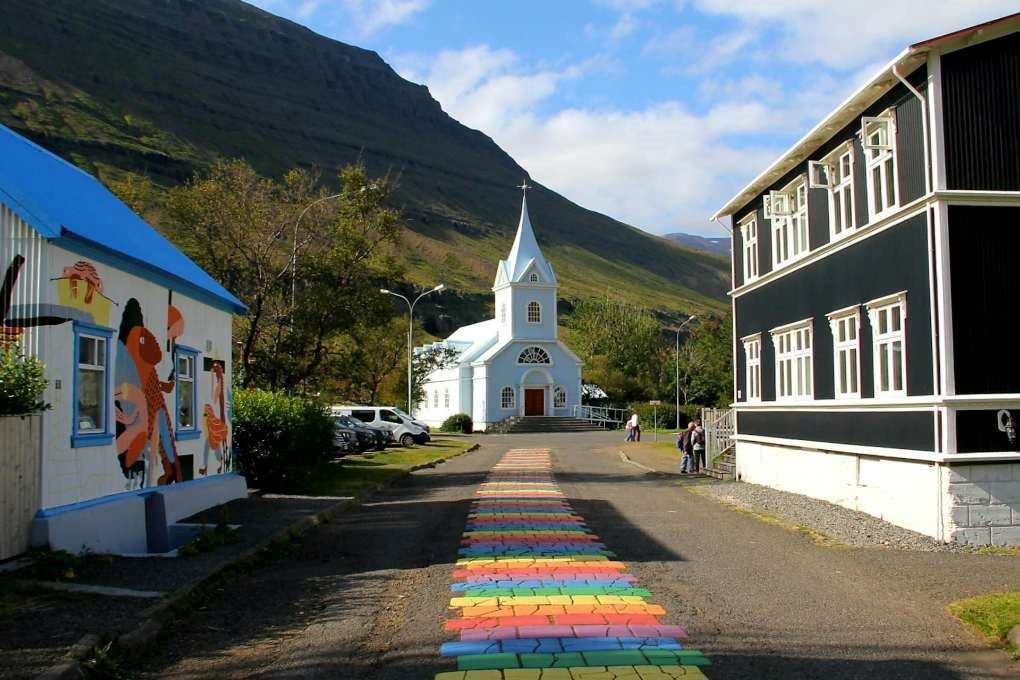 Seydisfjordur: traditional town in Iceland